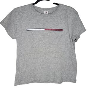 Vintage Y2K Tommy Hilfiger Women's Crop Top Logo Graphic T-Shirt Size Large